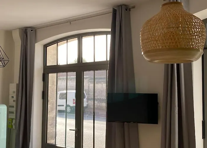 Appartement Centre-Ville * Rdc * Clim * Wifi * Haut De Gamme *