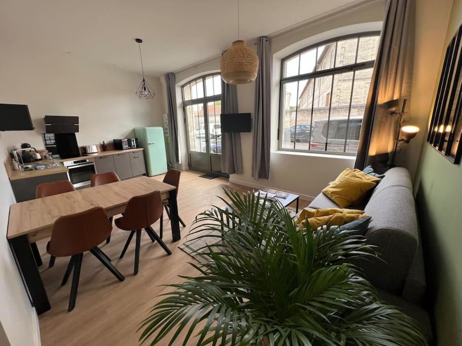 Apartment Centre-ville * Rdc * Clim * Wifi * De Gamme * *