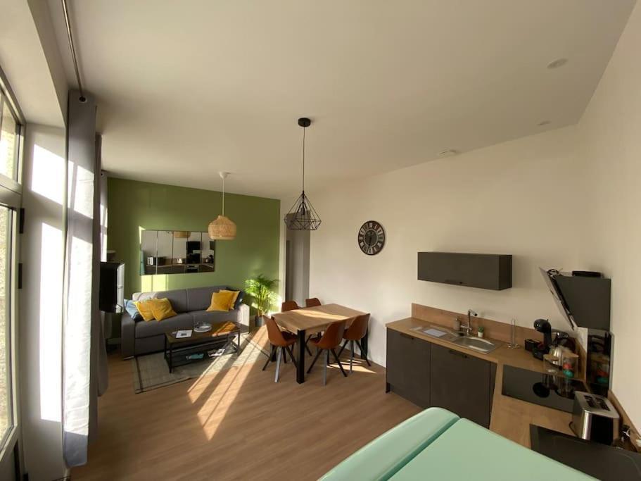 Centre-ville * Rdc * Clim * Wifi * De Gamme * Angouleme